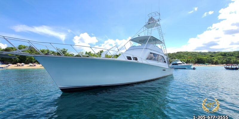 Sosua party boat with extended bow